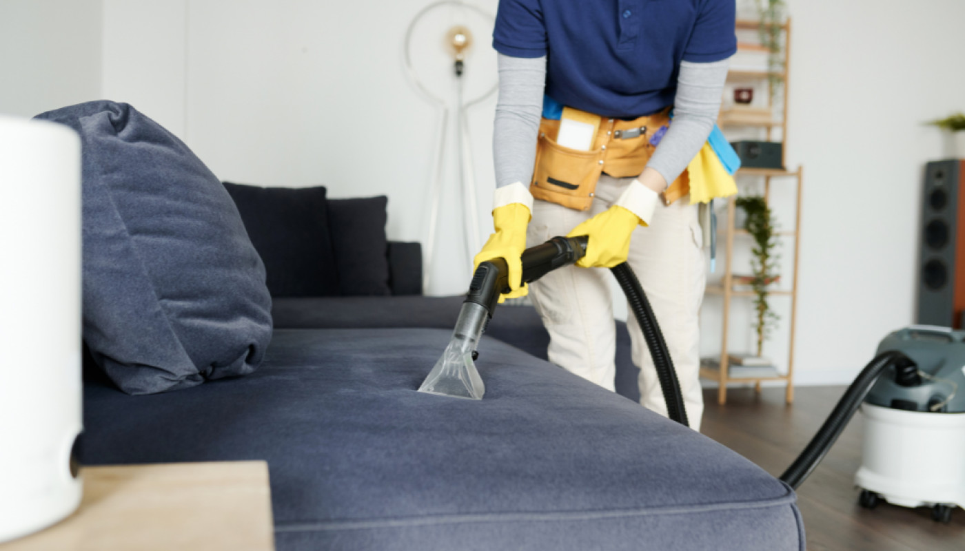 Toulouse : qui contacter pour le nettoyage de son canapé ?